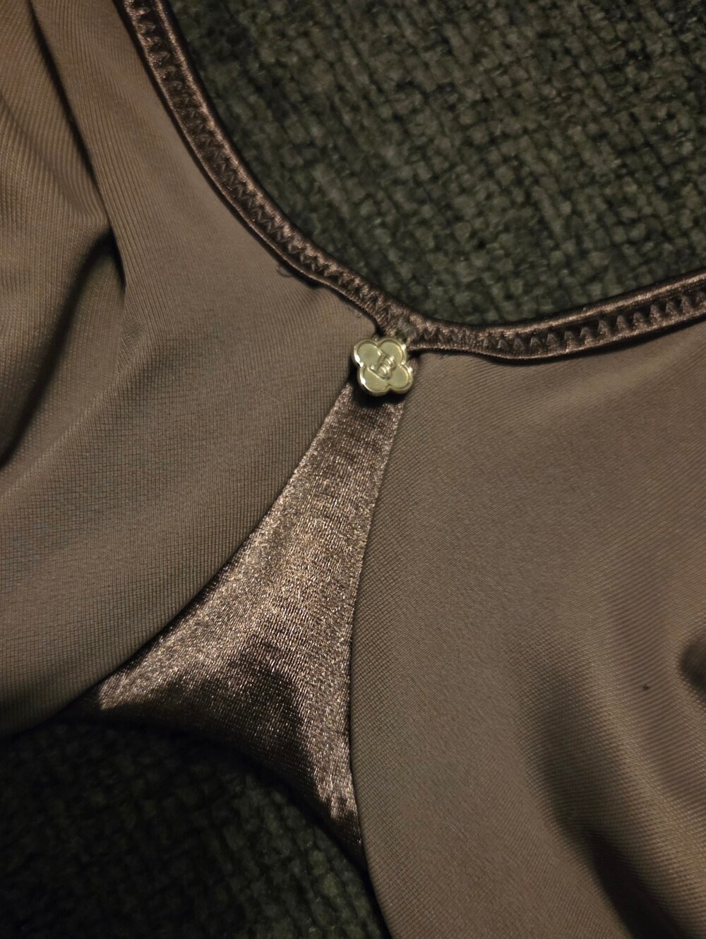 Breezies Seamless Underwire Bra in Taupe. Size 38D - Picture 4 of 4